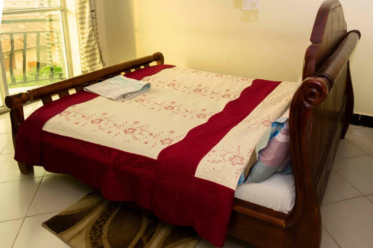 Relief Motel Fort Portal Extérieur photo